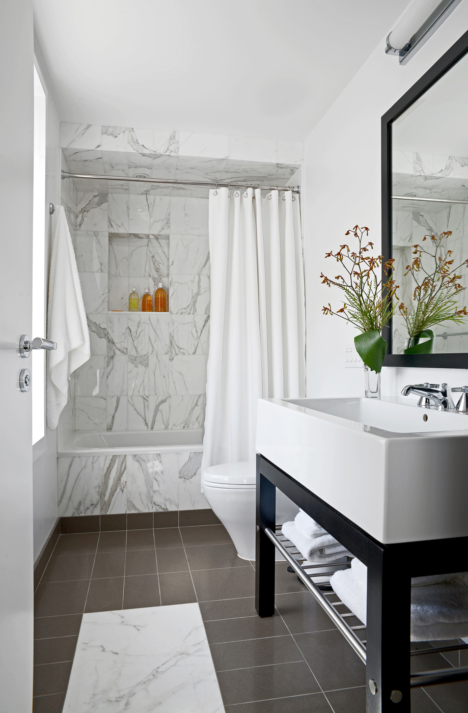 14 Marlborough Street - Guest Bathroom