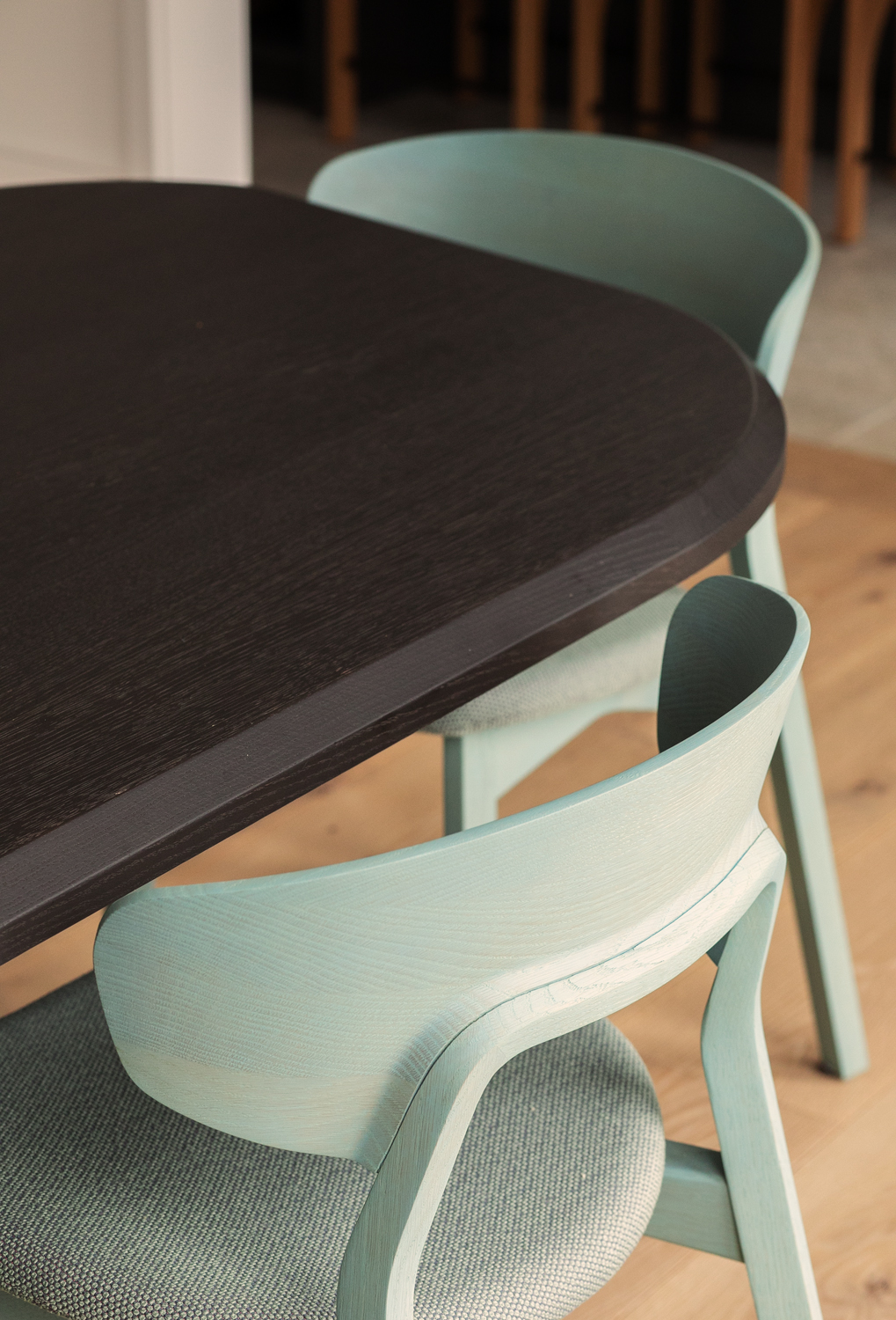 OysterPond_DiningChairDetail
