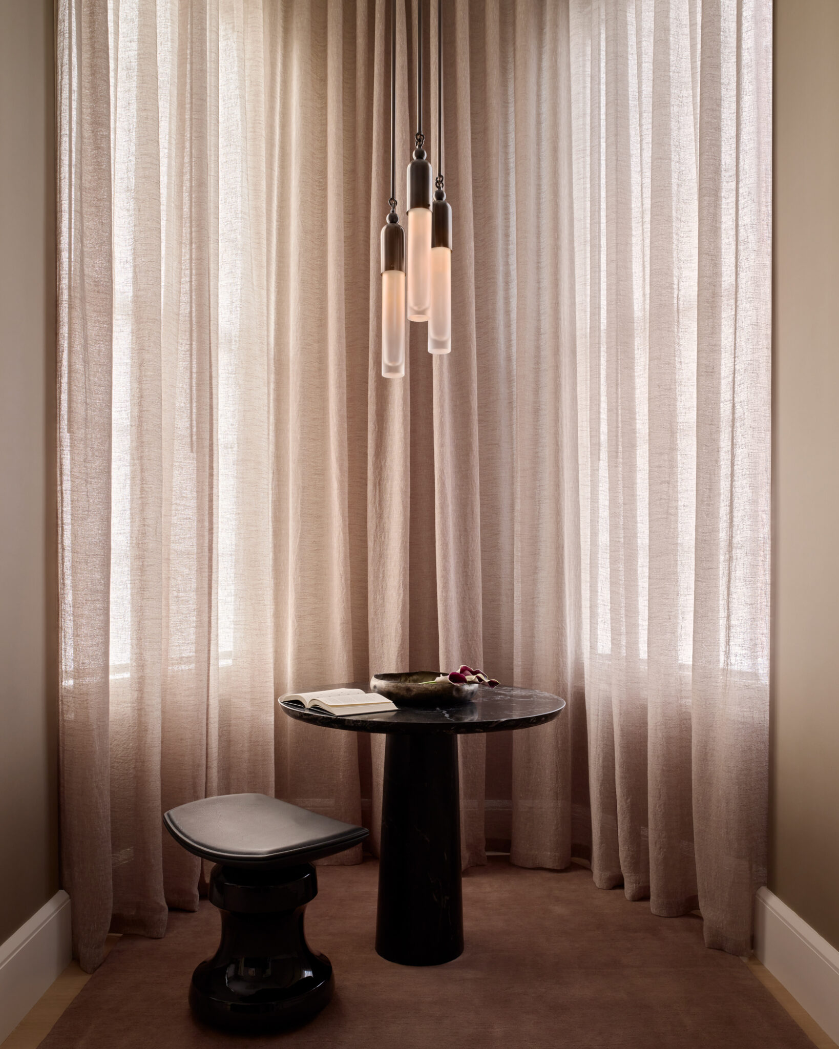 elevated minimalism niche