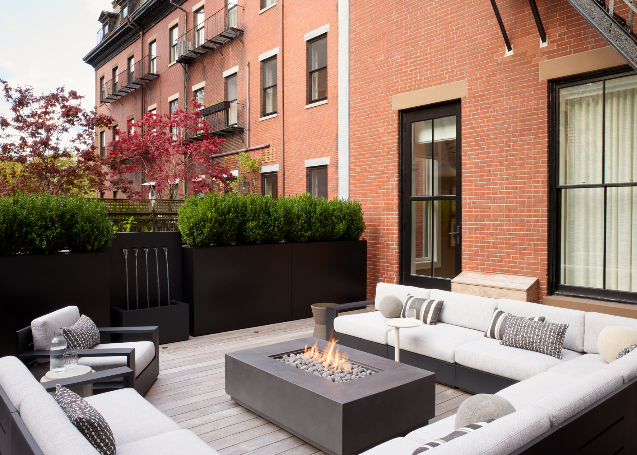 elevated minimalism roofdeck